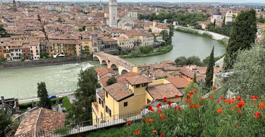 Verona: Highlights and Panorama Bike Tour - Brà Molinari viewpoint and the river-hills moment before the climb