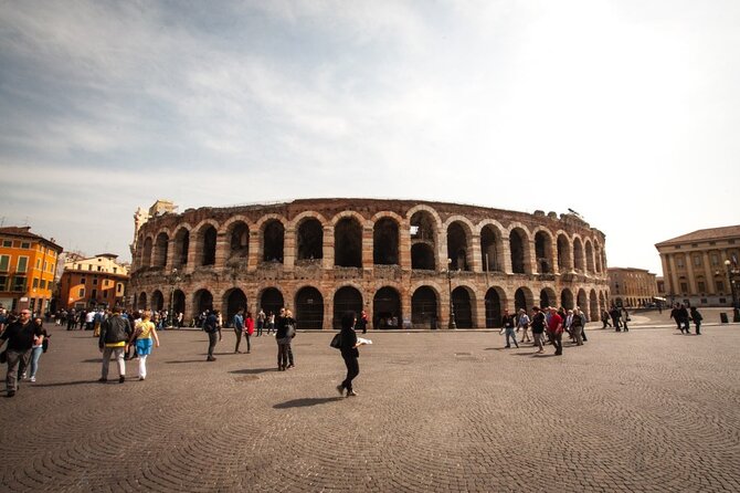 Verona Highlights with Local: Walking Tour Juliet's House Tickets - Verona Highlights with Local and Juliet’s House Tickets: what this tour feels like