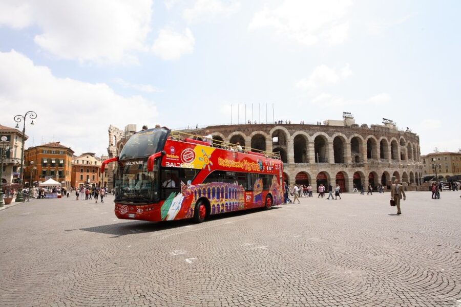 Verona: Hop-on Hop-off Tour 24 or 48-Hour Ticket - How the Hop-On Hop-Off Works in Real Life