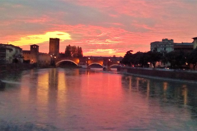Verona Moonlight Walking Tour - Stop 2: Vicolo San Marco in Foro—narrow alleys and the Well of Love