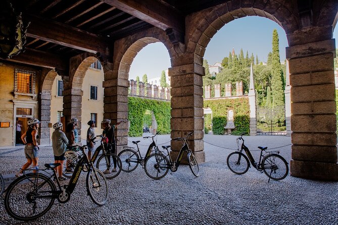 Verona Panoramic E-Bike tour with Lunch - Piazzale Castel San Pietro and Torricelle: the viewpoint that changes the whole day