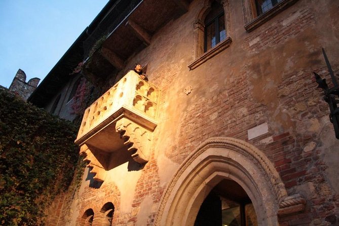Verona Private Guided Walking Tour, Romeo & Juliet and More - Optional add-ons: cathedral, Carega ateliers, Castelvecchio, and the Gavi arch