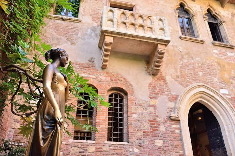 Verona: Romeo and Juliet Guided Walking Tour - Juliet’s House: balcony, statue, and what to watch for
