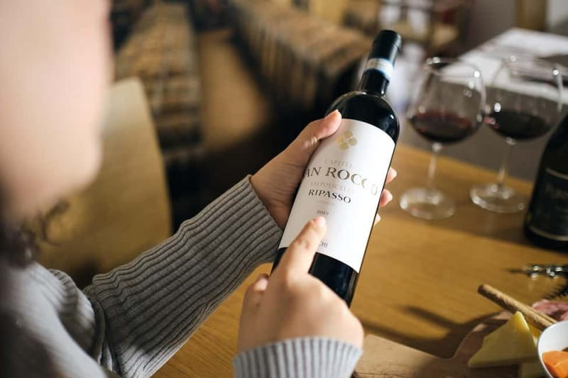 Verona: Wine Tasting Workshop near Juliet's Balcony - The guide experience: how Leo and Alice set the tone