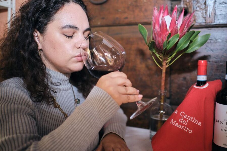 Verona: Wine Tasting Workshop near Juliet's Balcony - Logistics you can plan around: no car, central Verona, and outdoor seating